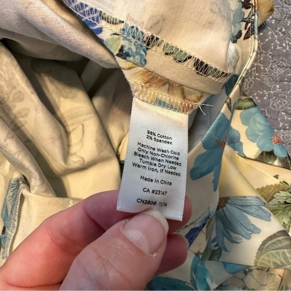 Talbot’s Skirt Pleated Floral Print Feminine Fairy Forest Blue & Cream Size 8P - Picture 7 of 10